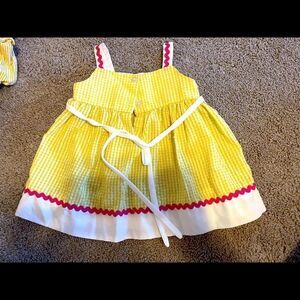 La Princess 6-9 mo baby girls dress with bow tie in back yellow white pink
